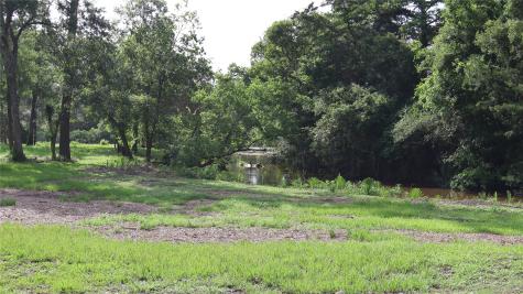 9 Bayou Bend Drive Baytown TX 77523