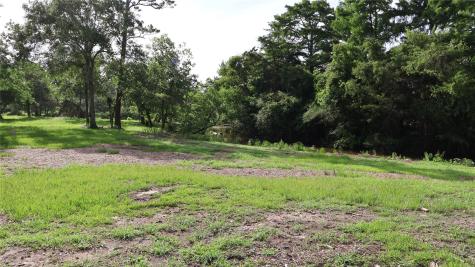 9 Bayou Bend Drive Baytown TX 77523