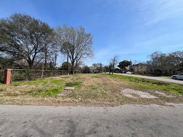 2695 Atlanta Street Beaumont TX 77701