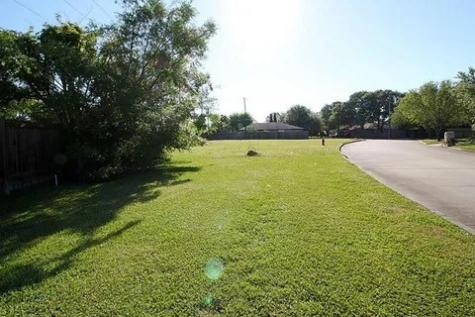 8802 Shiloh Avenue Texas City TX 77591