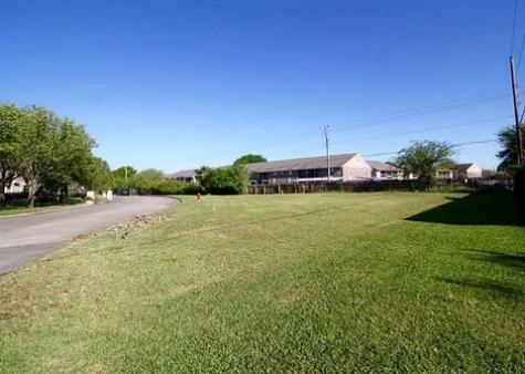 8802 Shiloh Avenue Texas City TX 77591