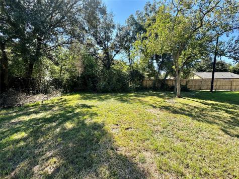 6519 Pinecrest Hitchcock TX 77563