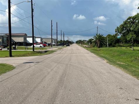 Lots 47-48 16th Street San Leon TX 77539