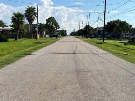 Lots 47-48 16th Street San Leon TX 77539