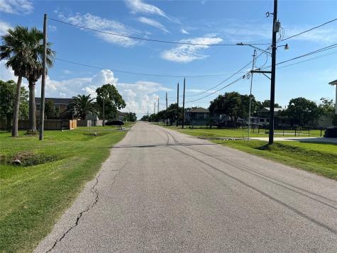 Lots 47-48 16th Street San Leon TX 77539