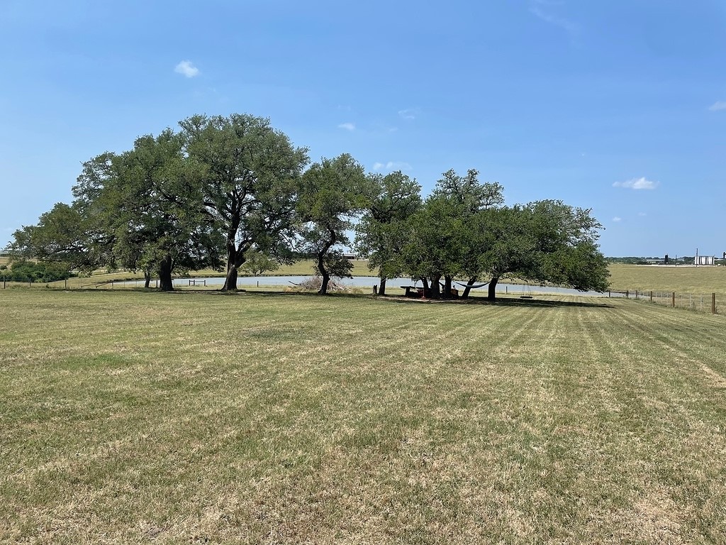 4390 Petter Rainosek Loop La Grange TX 78945