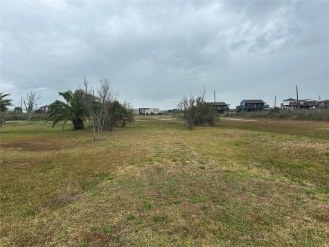 2023 Front Avenue Port Bolivar TX 77650