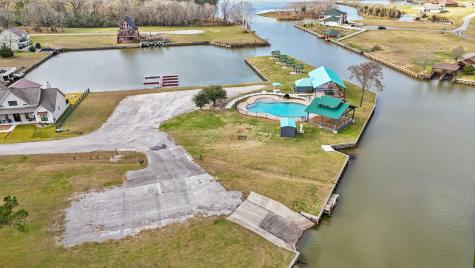 54 Lakecrest Lane Huntsville TX 77340