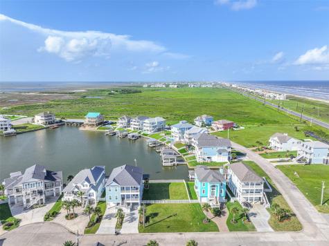 4119 Bluewing Teal Court Galveston TX 77554