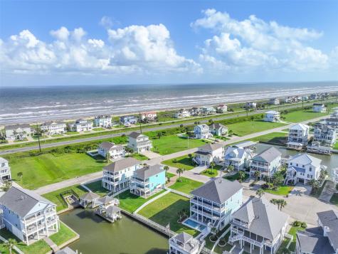 4119 Bluewing Teal Court Galveston TX 77554
