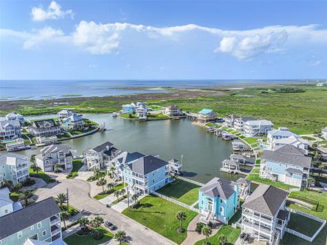 4119 Bluewing Teal Court Galveston TX 77554