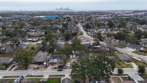 5931 Southmund Street Houston TX 77033