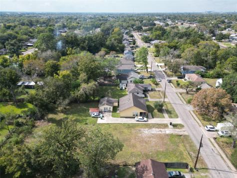 5322 Carmen Street Houston TX 77033