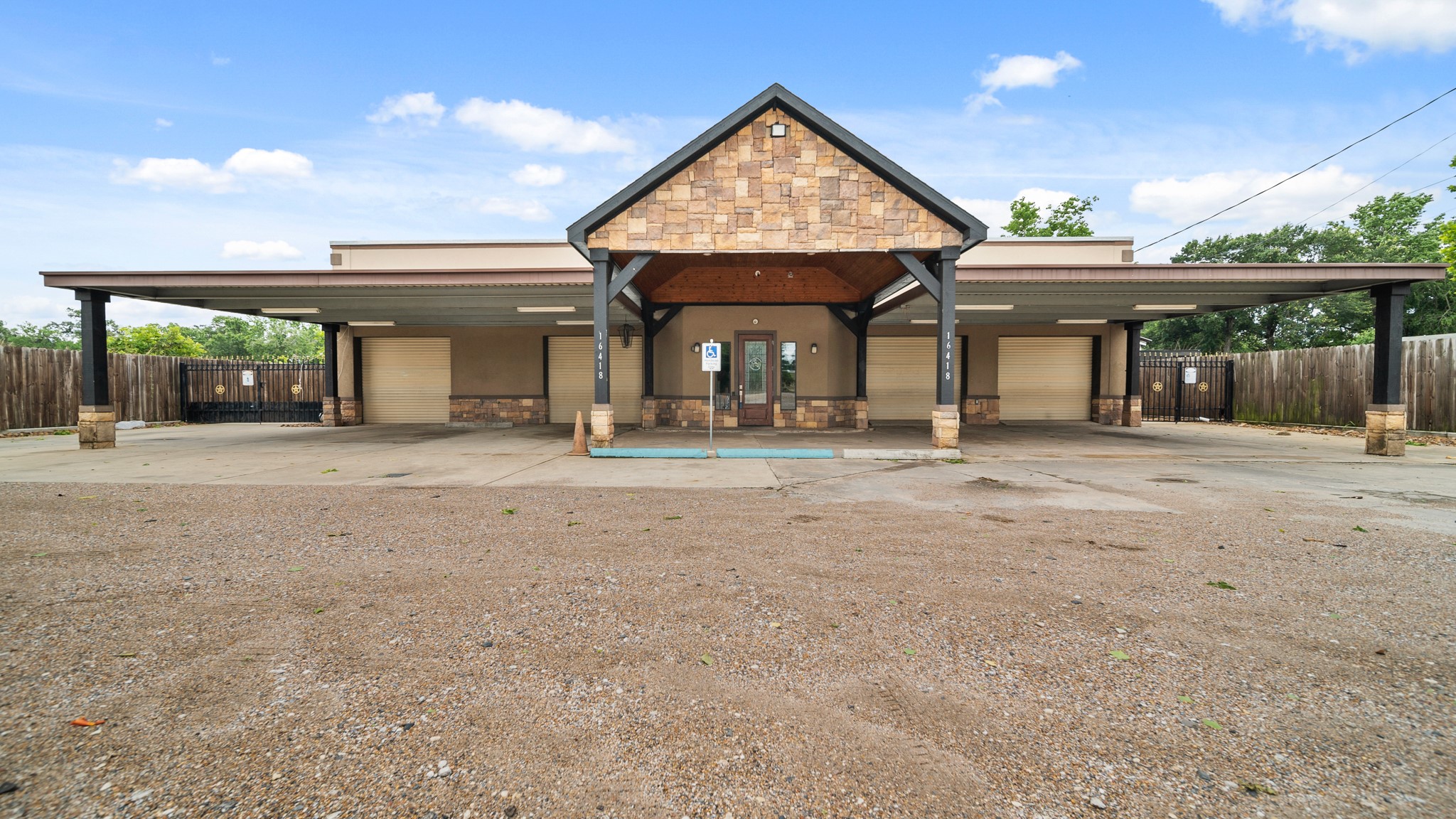 16418 Market Street Channelview TX 77530