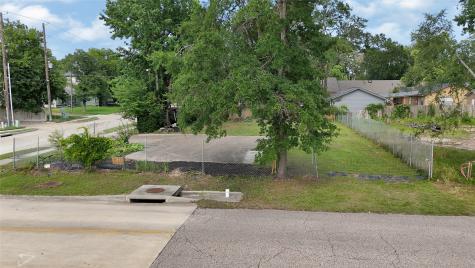 1620 Odd Fellow Street Conroe TX 77301