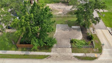 1620 Odd Fellow Street Conroe TX 77301