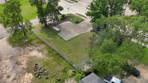 1620 Odd Fellow Street Conroe TX 77301