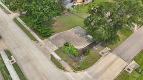 1620 Odd Fellow Street Conroe TX 77301