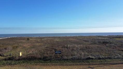 952 Steinhagen Drive Gilchrist TX 77617
