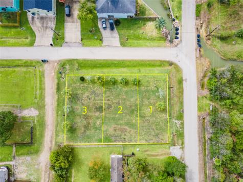 Lot 2 Avenue L Bacliff TX 77518