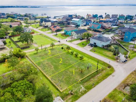 Lot 2 Avenue L Bacliff TX 77518