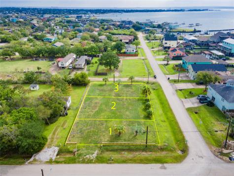 Lot 2 Avenue L Bacliff TX 77518