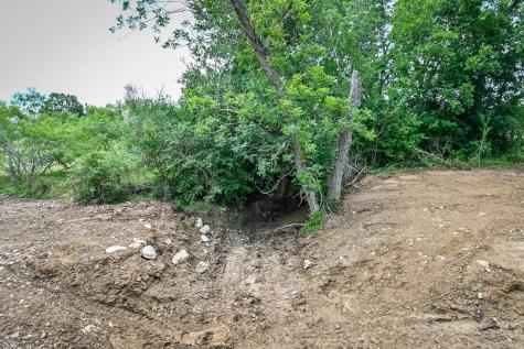 000 County Road 447 Waelder TX 78959