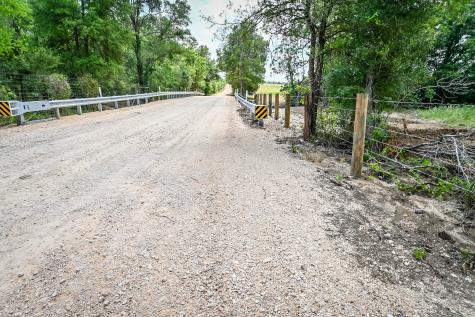 000 County Road 447 Waelder TX 78959