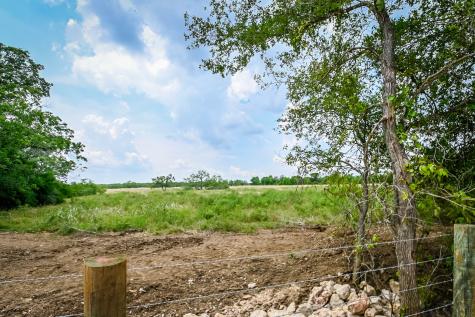 000 County Road 447 Waelder TX 78959