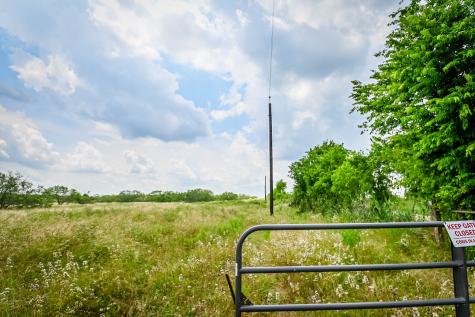 000 County Road 447 Waelder TX 78959