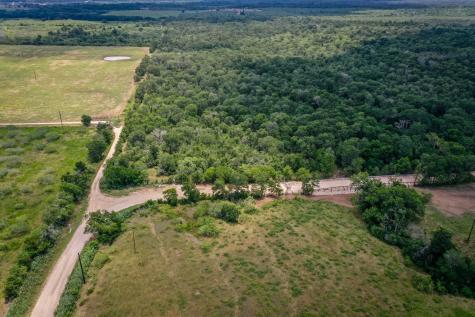 000 County Road 447 Waelder TX 78959