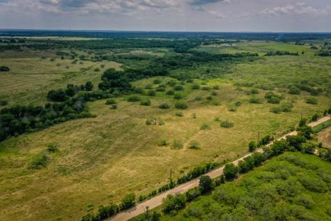 000 County Road 447 Waelder TX 78959