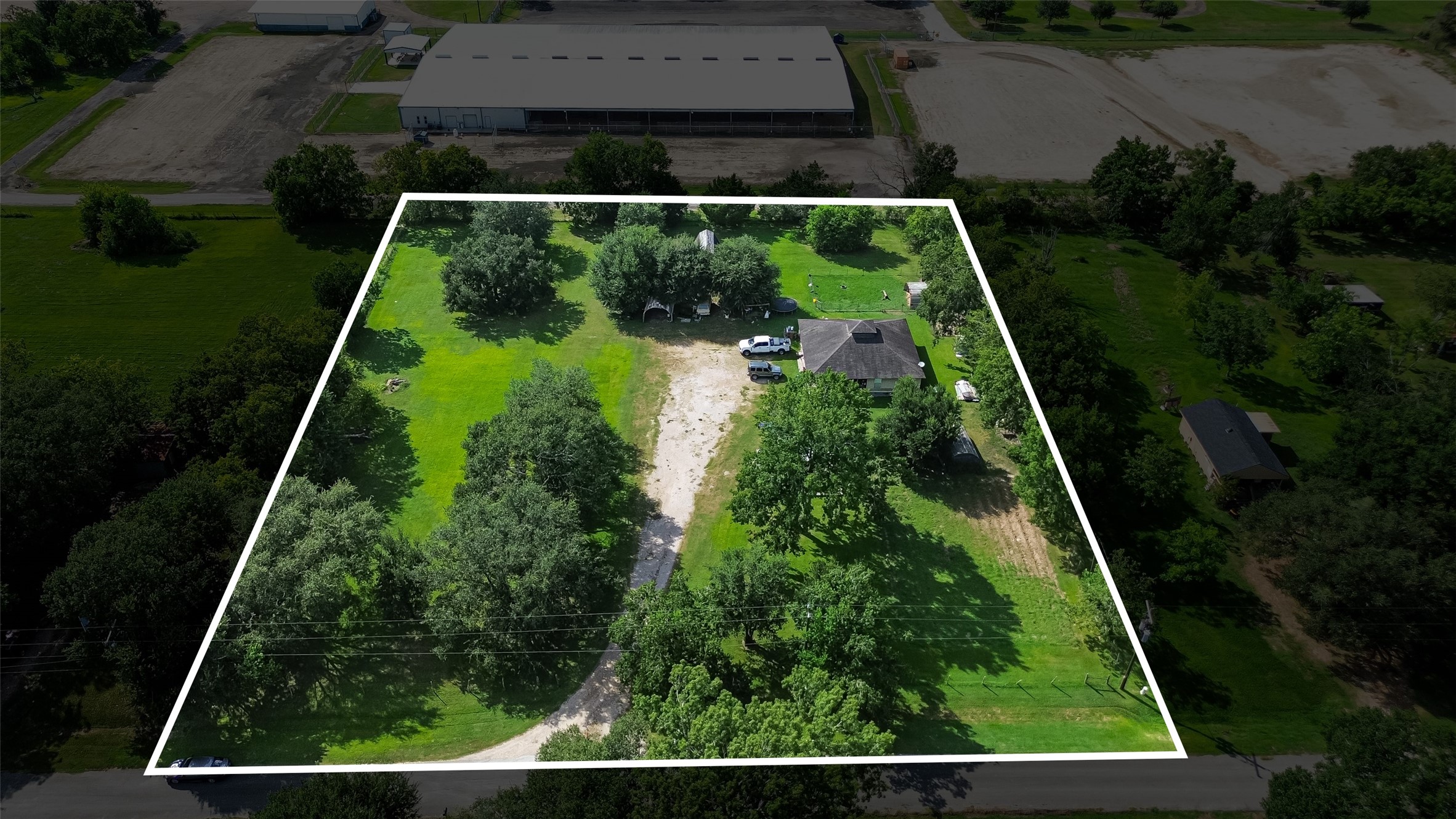 3002 Caroline Street Needville TX 77461
