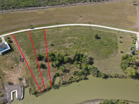 62-63 Bayou Avenue Smith Point TX 77514