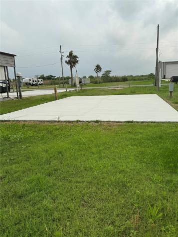 992 S Monkhouse Drive Crystal Beach TX 77650