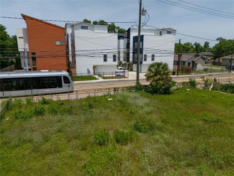 704 Boundary Street Houston TX 77009