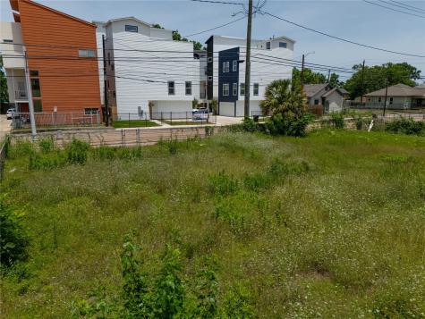 704 Boundary Street Houston TX 77009