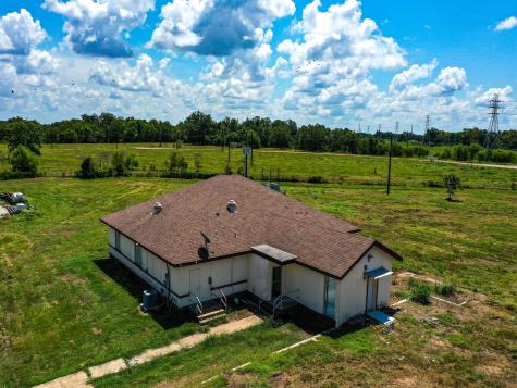 303 Vat Road Boling TX 77420
