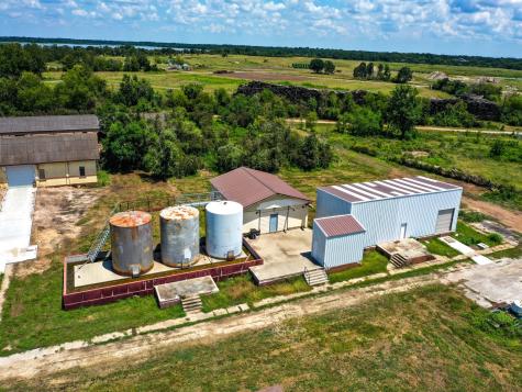 303 Vat Road Boling TX 77420