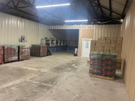303 Vat Road Boling TX 77420