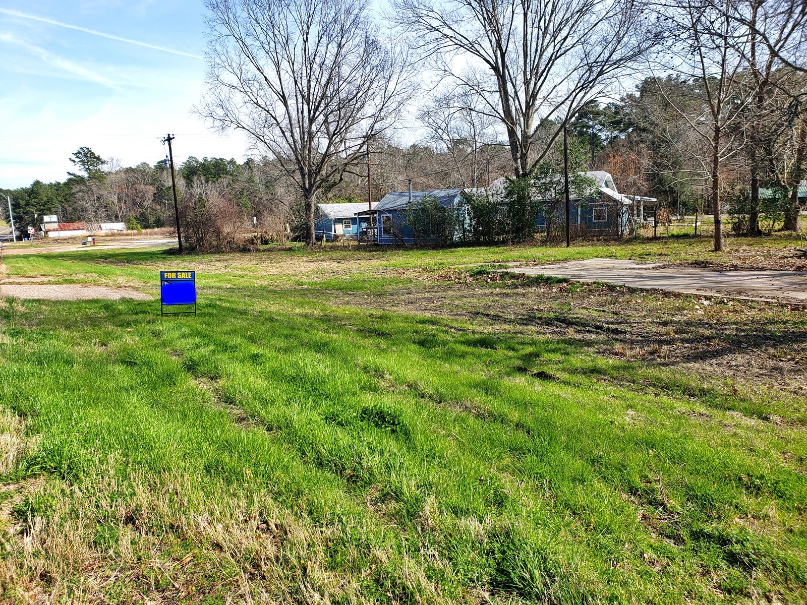 1330 Us Highway 190 W Oakhurst TX 77359