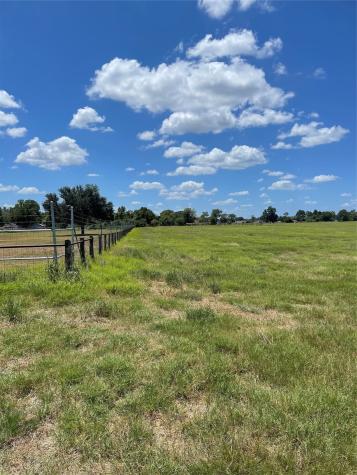 0 Preston/robson Columbus TX 78934