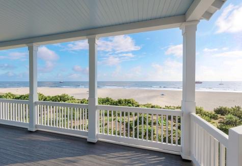 1825 Seaside Drive Galveston TX 77550