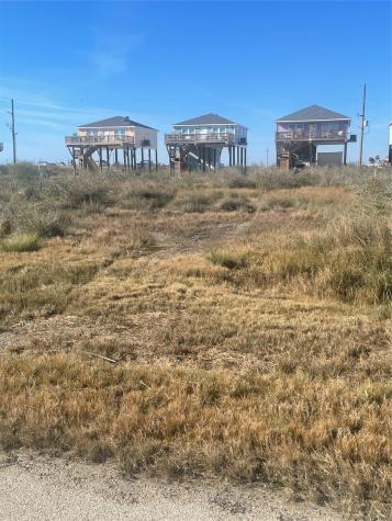 1119 Faggard S Slip Gilchrist TX 77617