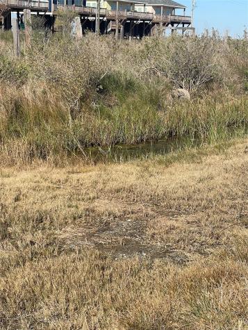 1119 Faggard S Slip Gilchrist TX 77617
