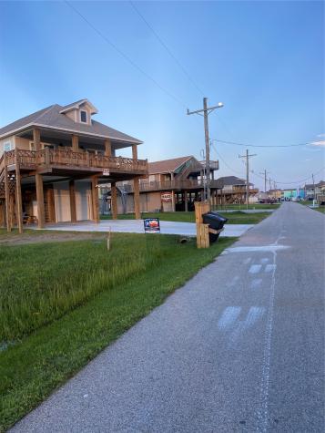 982 Tideland Drive Crystal Beach TX 77650