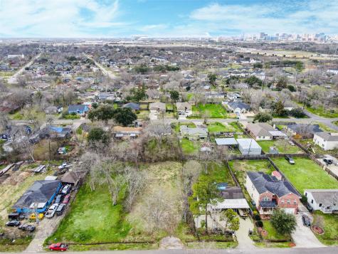 1210 Elberta Street Houston TX 77051