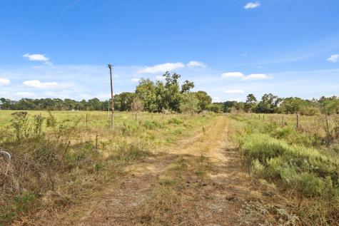 24904 Macedonia Road Hockley TX 77447