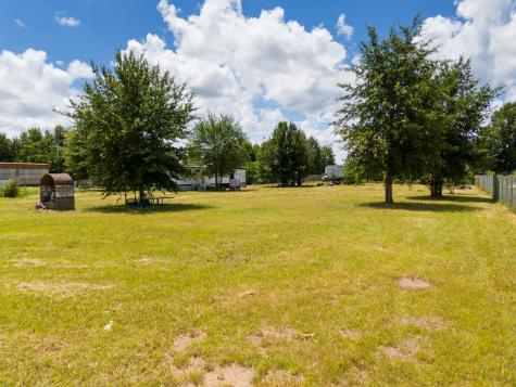 1598 County Road 3542 Cleveland TX 77327
