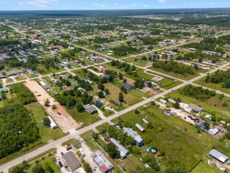 1598 County Road 3542 Cleveland TX 77327
